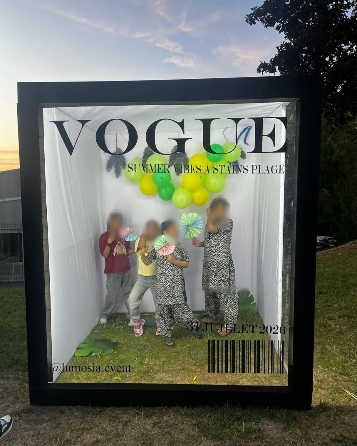 Magazine box lors d’un événement en plein air